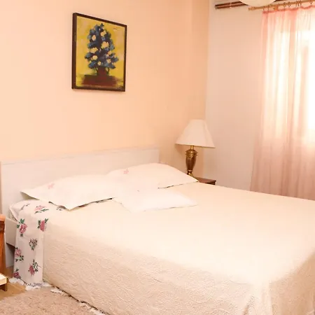 Grgas-tucilo Daire *