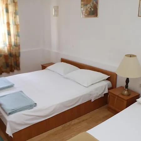 Grgas-tucilo Daire *