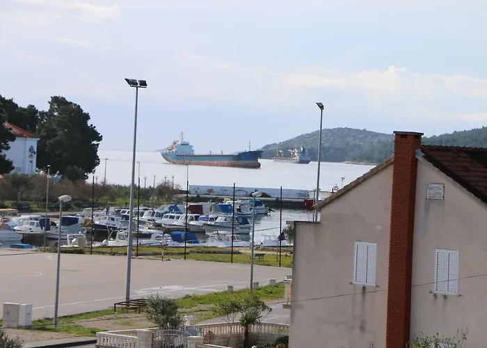 Grgas-tucilo Apartamento