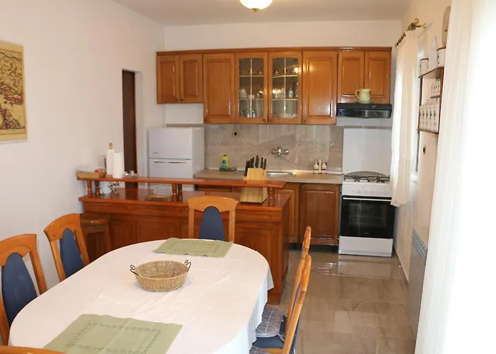 Grgas-tucilo Apartament *